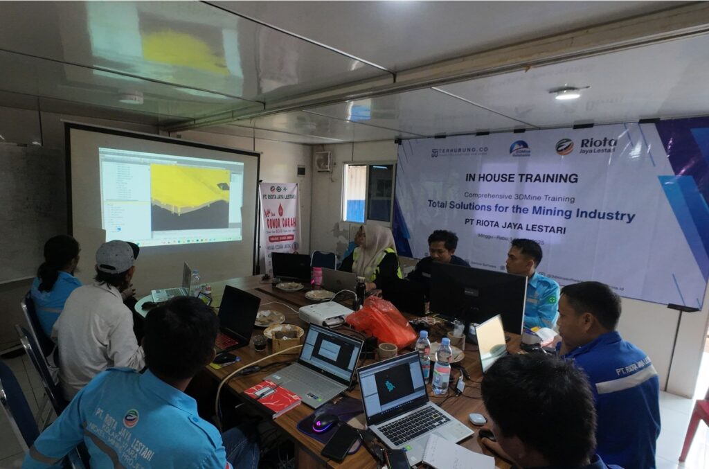 In House Training 3DMine