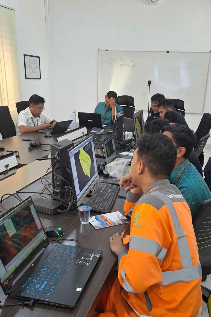 In House Training 3DMine Software PT Semen Baturaja Tbk